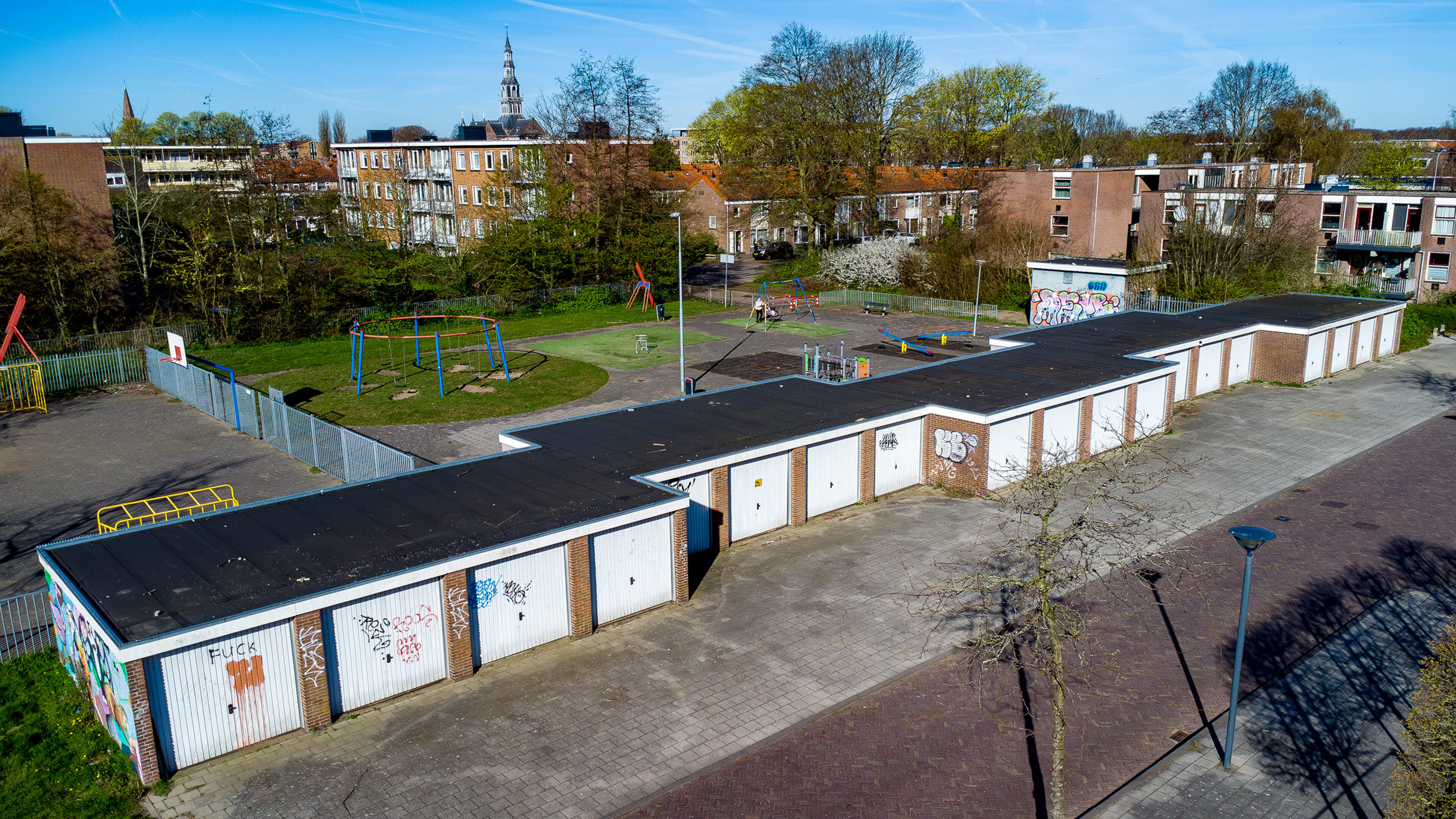 Meer plekken voor spoedzoekers in nieuwe woningen Huibert Pootstraat, parkeerdruk wordt volgens wethouder niet te hoog: ’Ben zelf meerdere keren wezen kijken’