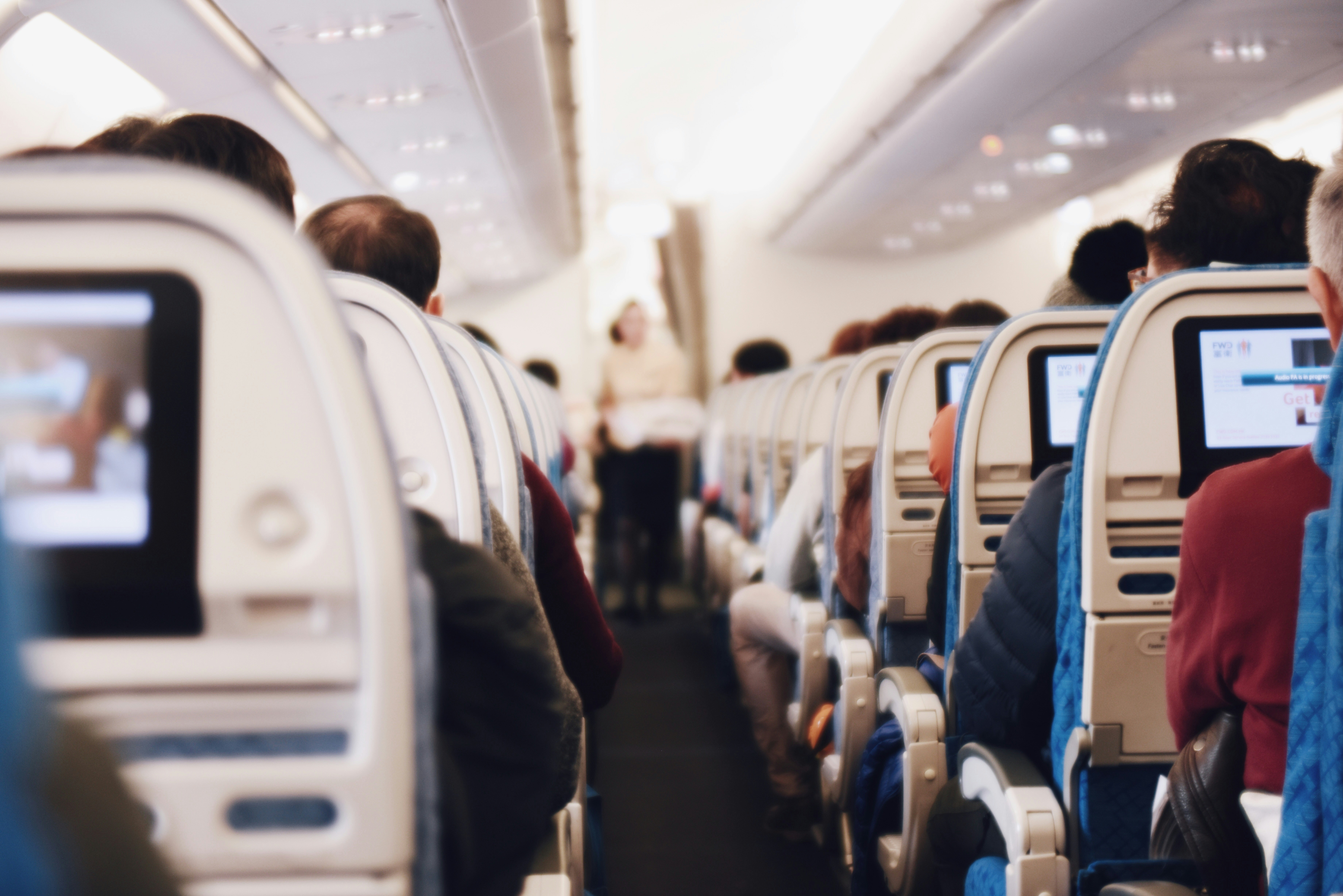IATA waarschuwt reizigers: deze fout tijdens evacuatie van een vlucht kost kostbare seconden