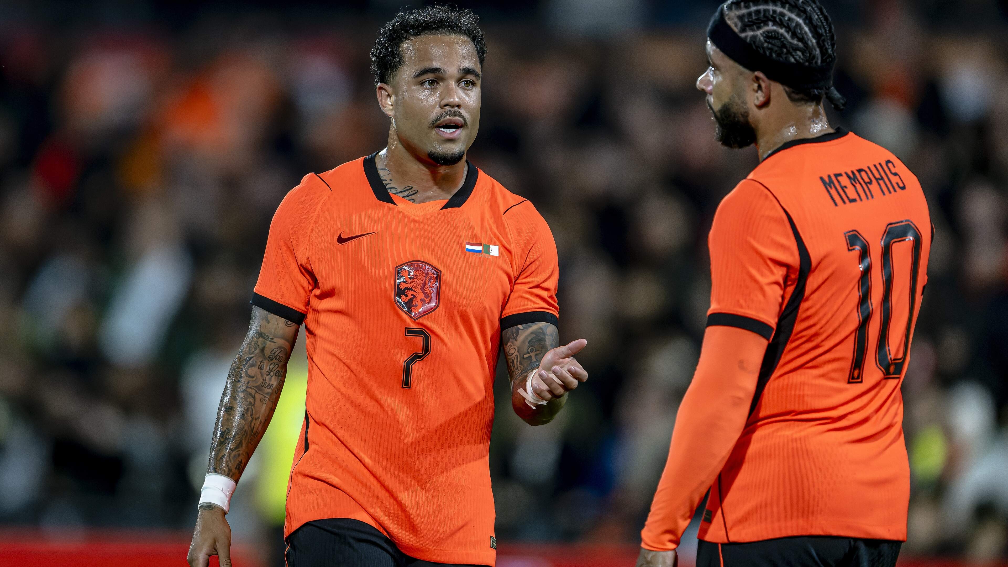 Trainer en inspanningsfysioloog Verheijen plaatst vraagteken bij keuze Koeman: ’Snipperdag Oranje slecht nieuws voor Depay en Kluivert’
