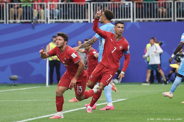 Portugees Ronaldo evenaart record Messi met zesde WK-deelname