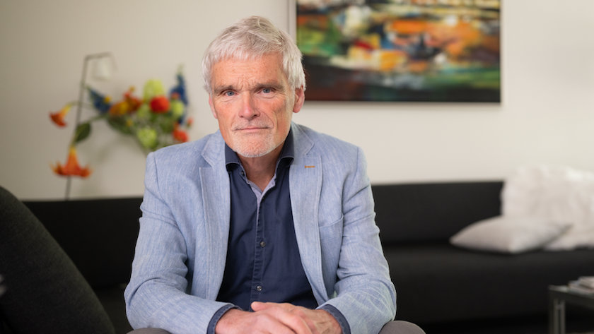 Ethicus Ad de Bruijne laat de hot issues in de kerk liever los. ‘Ethiek gaat over het alledaagse’