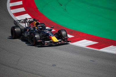 LIVE Formule 1 | Kan Max Verstappen meestrijden om de podiumplaatsen tijdens slijtageslag in Barcelona?
