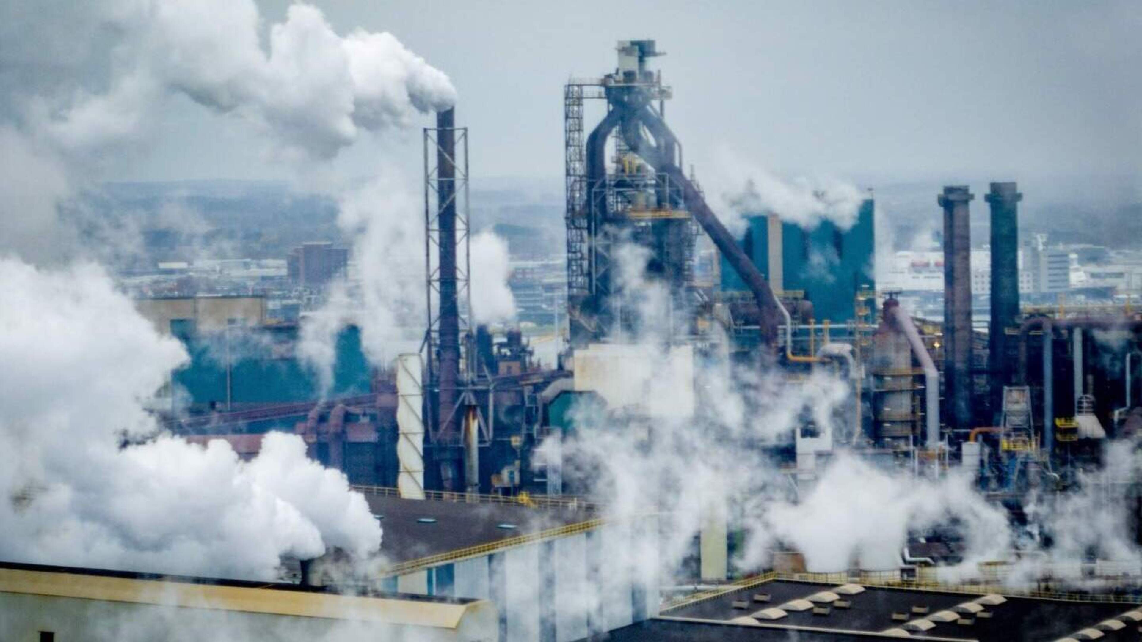 Niet duidelijk wanneer vervuilende fabrieken Tata moeten sluiten