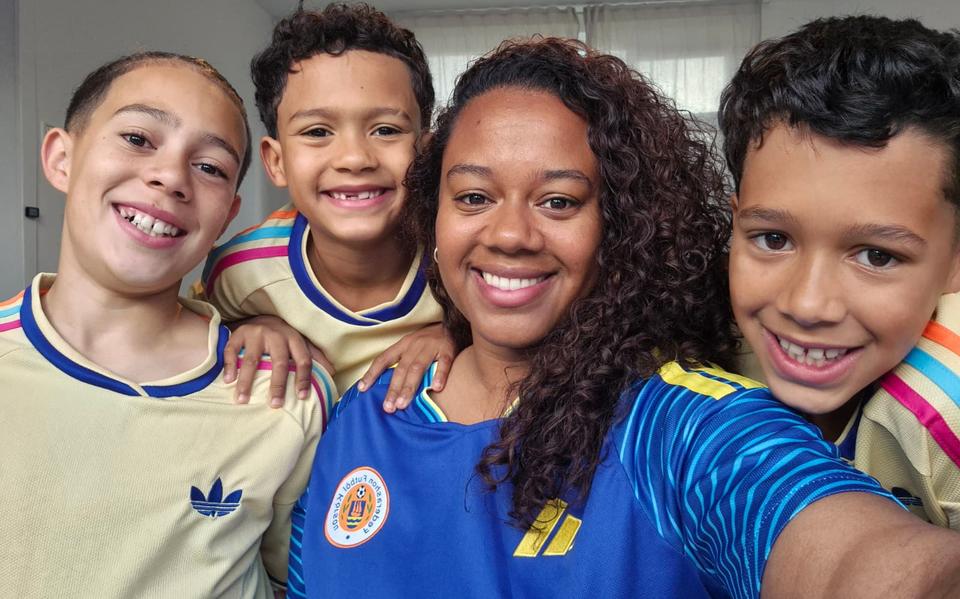 Waar een klein WK-land groot in kan zijn: Eunice (34) uit Hoogezand geniet nu al van Curaçao. ‘We hebben al gewonnen’
