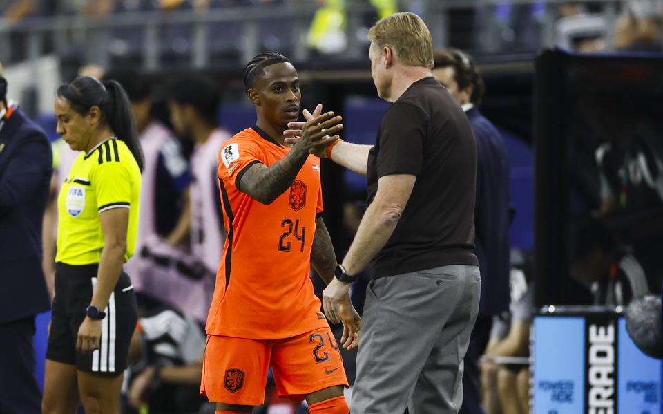 Koeman moet stoppen met verdedigend wisselen | praat mee