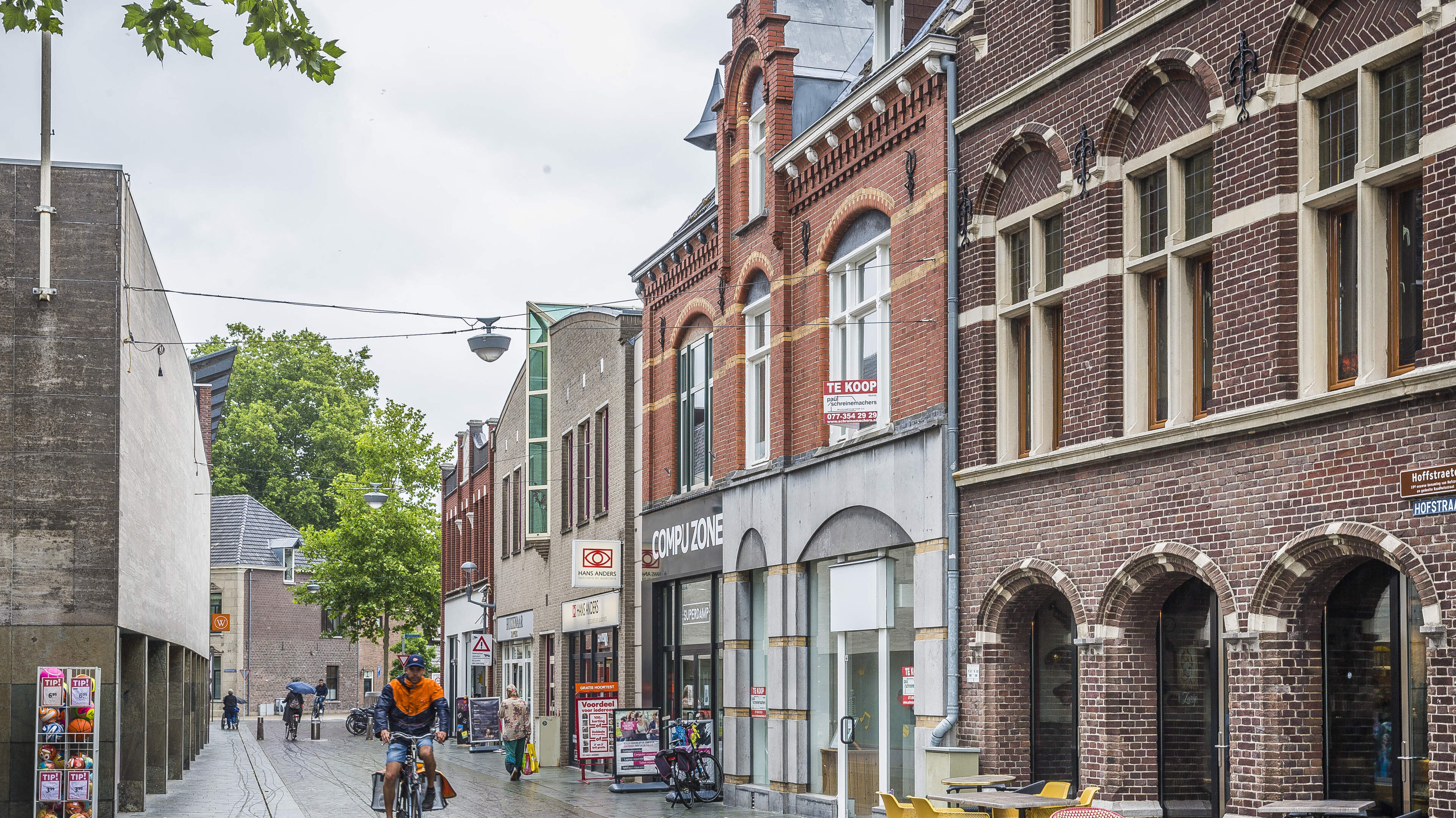 Regels voor fietsers in centrum Venray zijn onduidelijk: mensen snappen de bebording niet