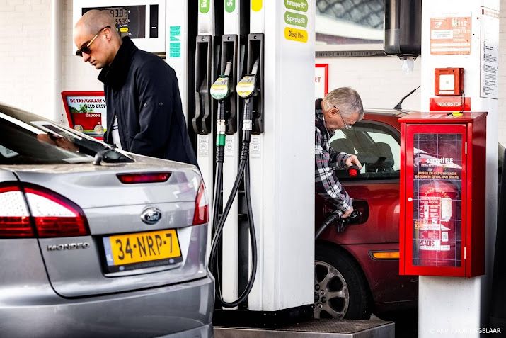 Prijzen aan de pomp opnieuw lager na verdere daling olieprijzen