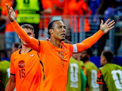Kan Oranje écht pijn lijden als team? Virgil van Dijk en andere kopstukken moeten vanavond het voortouw nemen