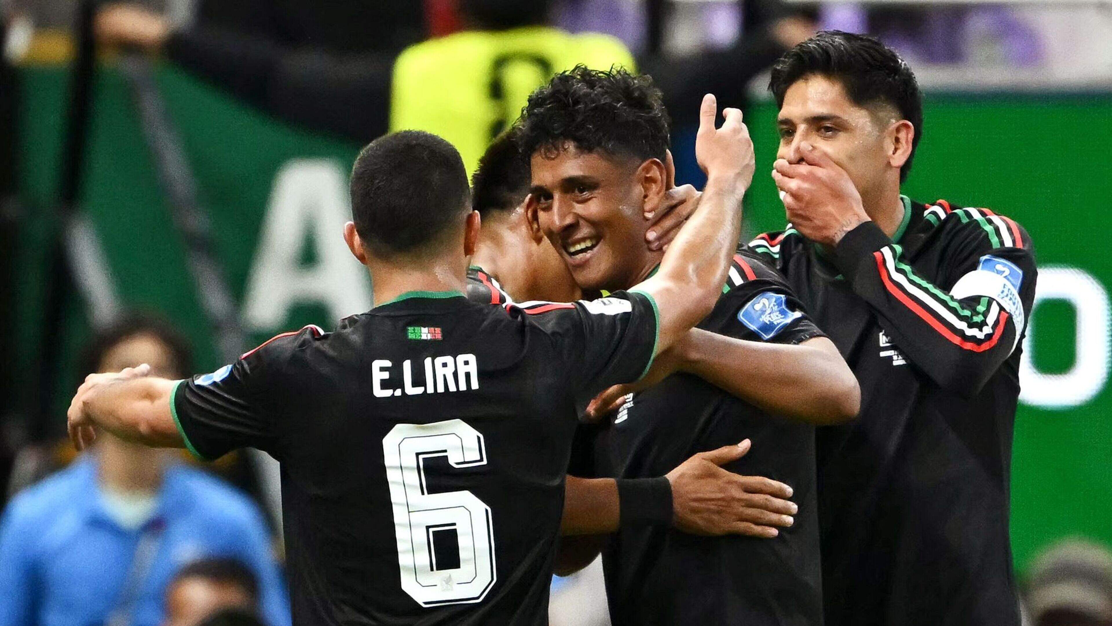 Mexico klopt ook Zuid-Korea en plaatst zich als eerste land voor de knock-outfase