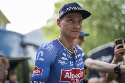 Mathieu van der Poel over zijn eigen WK’s en dat van Oranje: ‘We zijn niet goed begonnen, maar ik koester hoop’