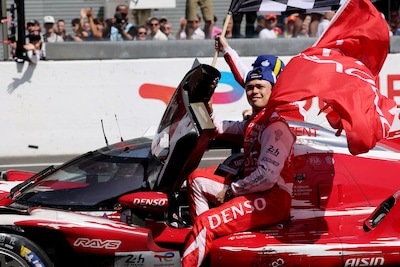 Nyck de Vries wint als derde Nederlander ooit 24 Uur van Le Mans