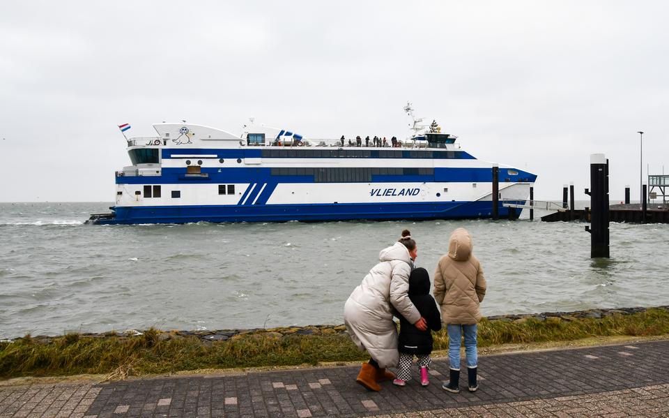 Wat is een veerboot waard? Kamerleden willen duidelijkheid en vrezen vertraging bij nieuwe concessie