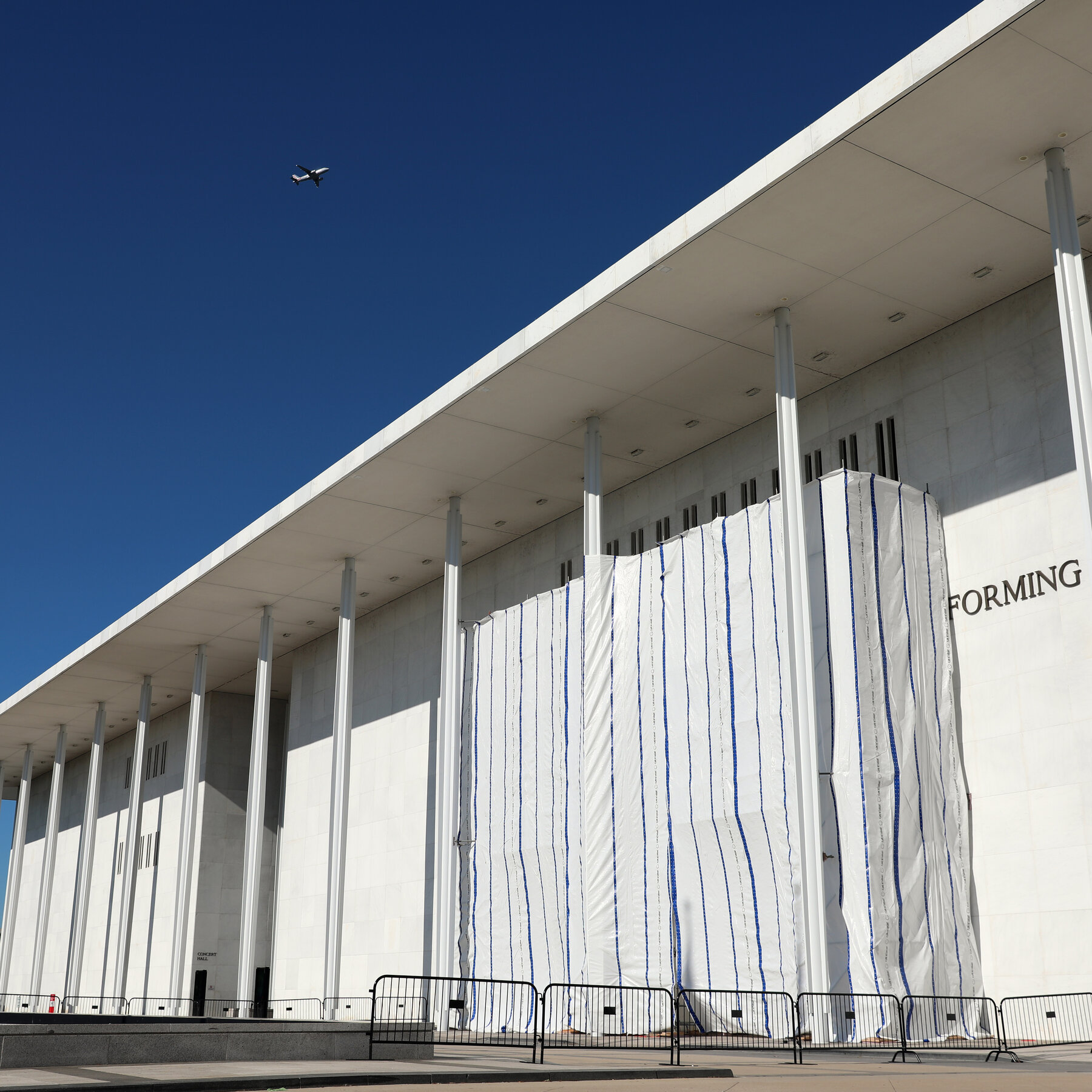 At the Kennedy Center, a Name Change Shrouded in Uncertainty