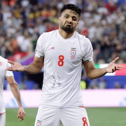 Iran speelt gelijk in beladen eerste WK-duel, alleen protesten buiten stadion
