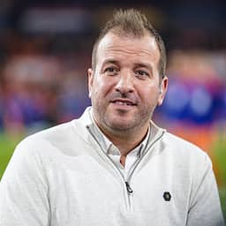 Van der Vaart maakt excuses na 'grap' over Japanners: 'Niet racistisch bedoeld'