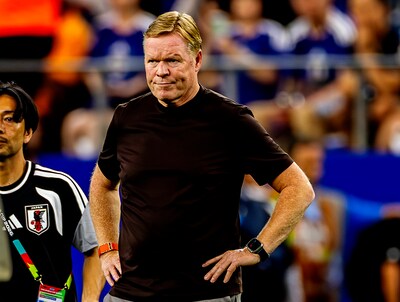 Ronald Koeman heeft geen spijt van wissels: ‘In Nederland denken we dat we iedereen moeten wegspelen’