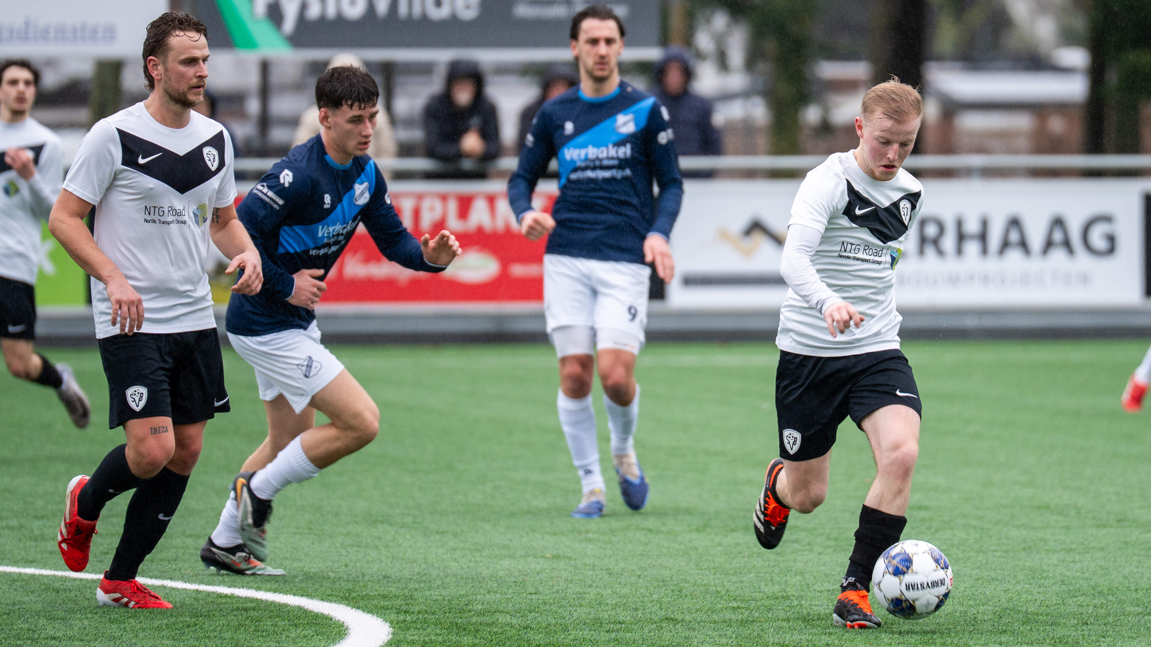 Marijn den Hartigh hoopt het voetbalplezier terug te vinden bij VV Helden: ‘Ik miste de binding in de selectie van SV Blerick’