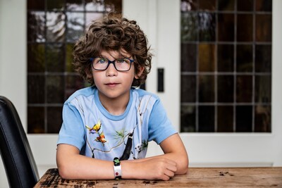 Koen (7) heeft een heel zeldzame ziekte: ‘In mijn tas zit altijd een zakje met medicijnen’