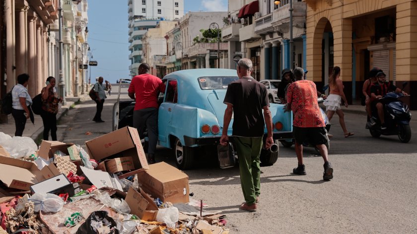 Amerika probeert het regime in Cuba op de knieën te dwingen door het volk uit te mergelen