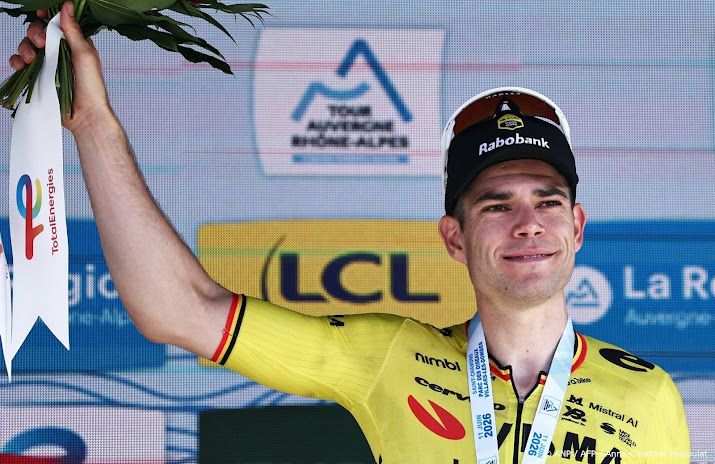Van Aert mist Tour de France door elleboogblessure