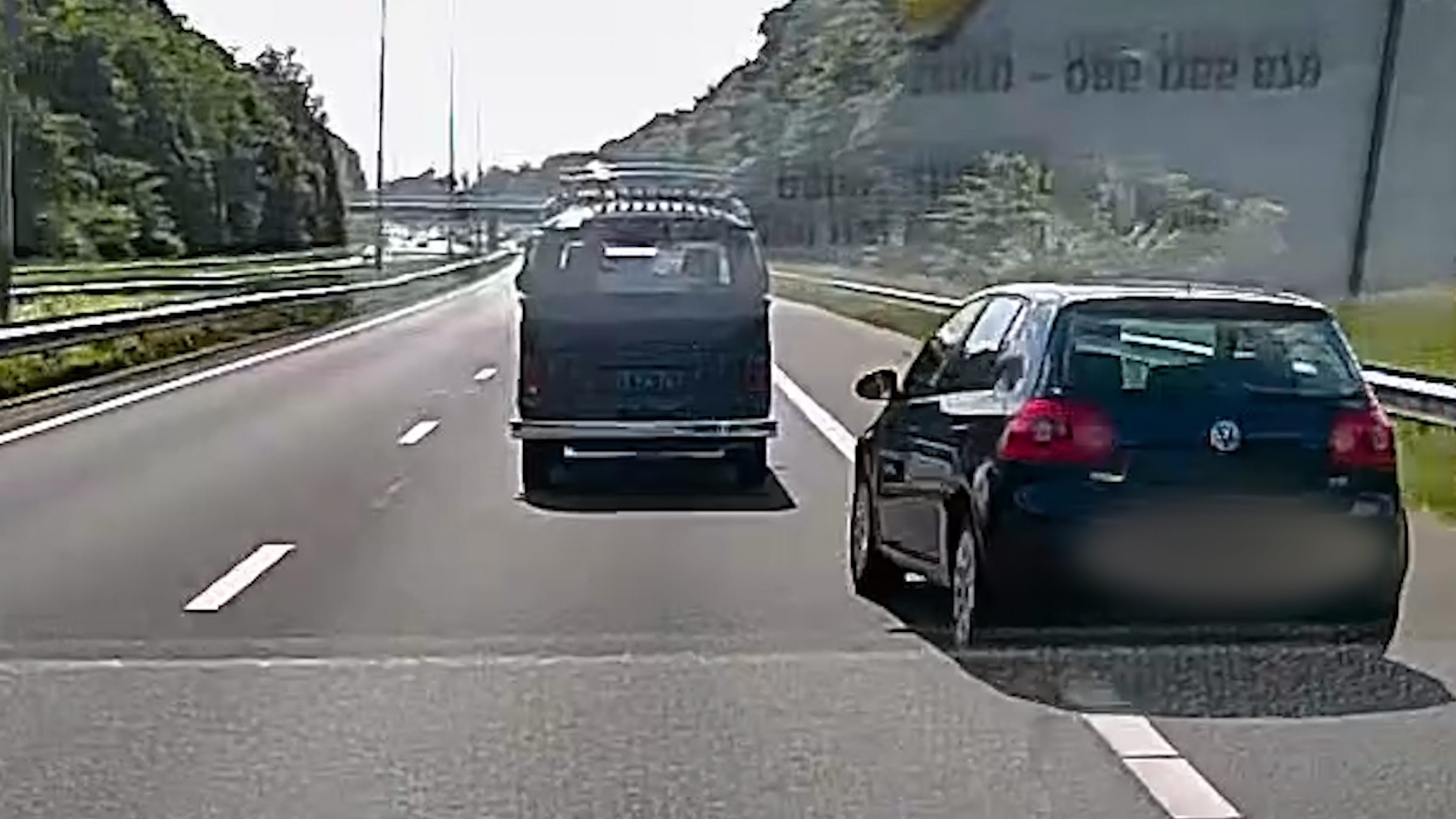 Chauffeurs van rouwwagens zien respect op de weg afnemen: afsnijden, abrupt inhalen en confrontaties met nabestaanden