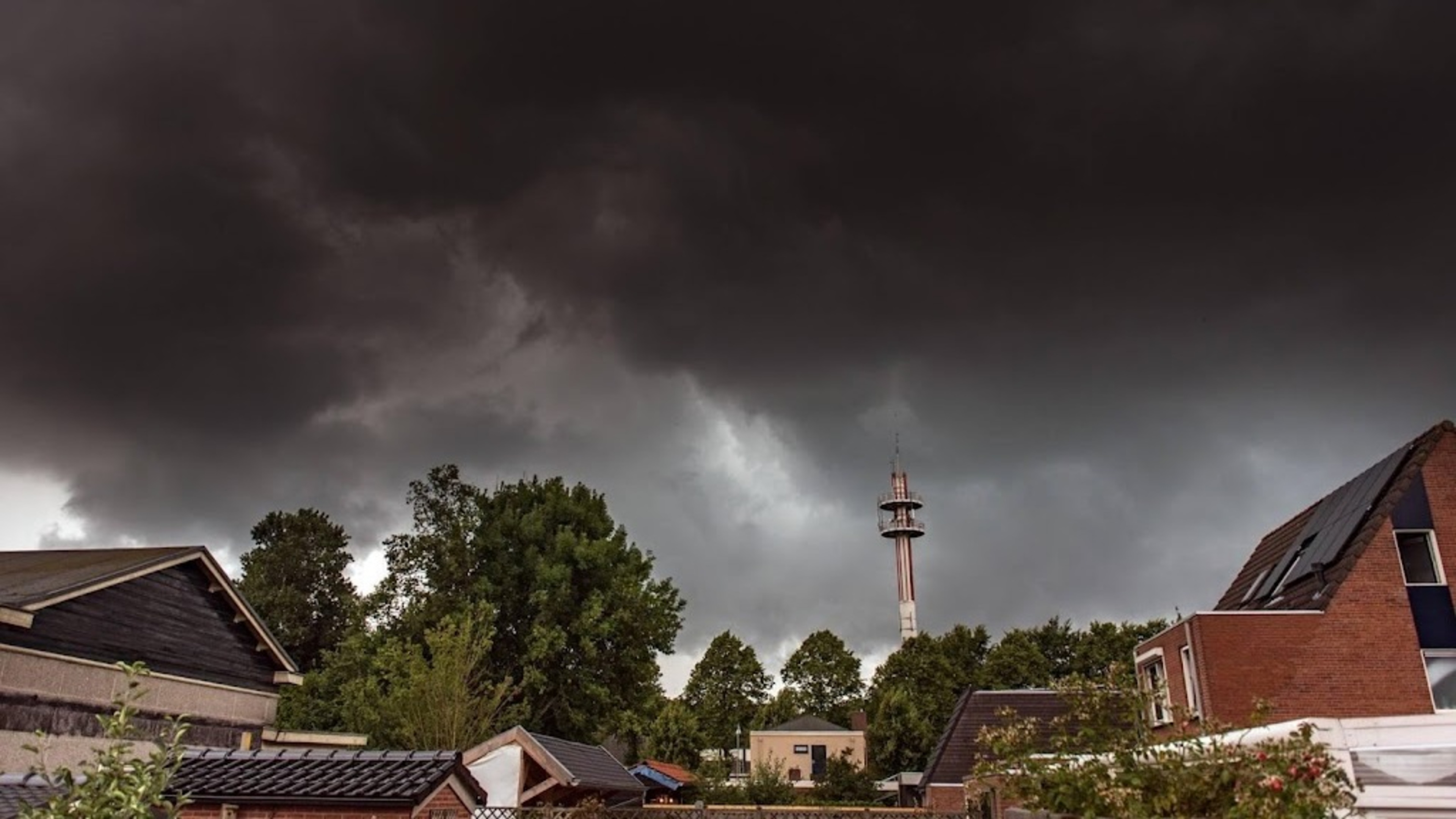 Weeronline waarschuwt voor hitte en hoge luchtvochtigheid