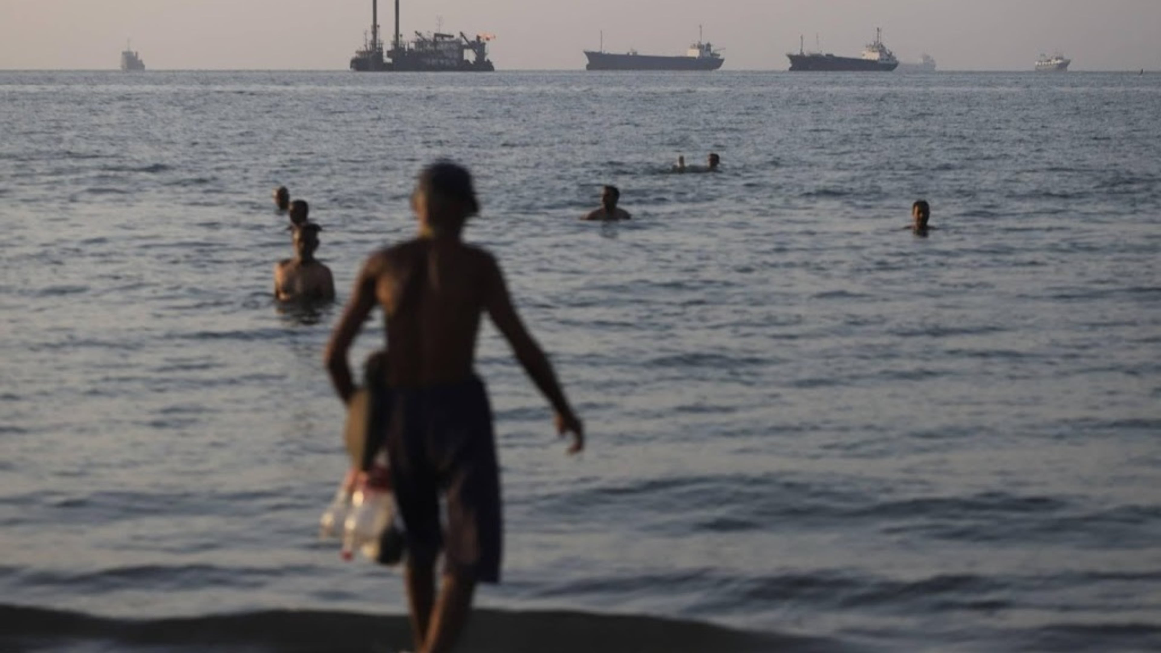 VS waarschuwen scheepvaart: blokkade havens Iran nog van kracht