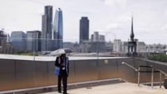 Amber Extreme Heat warning issued by Met Office as 35C heatwave approaches