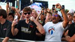 Thunderstorms threaten Trump's UFC cage fight on the White House lawn