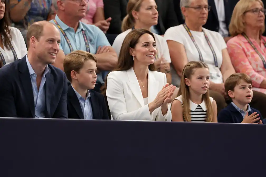 William en Catherine met kinderen naar Commonwealth Games in Glasgow
