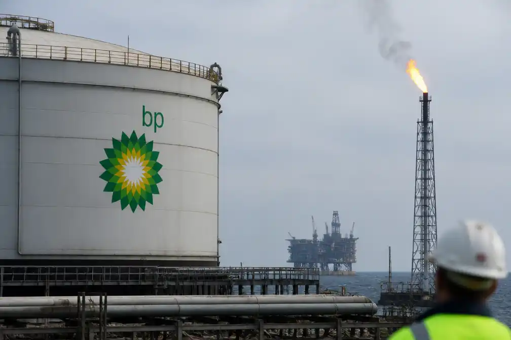 BP boekt hoogste winst in vier jaar door olieprijsstijging Iran-conflict