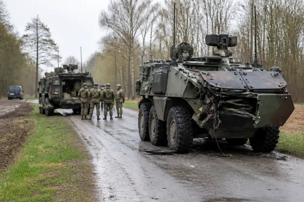 Vier Nederlandse militairen gewond bij botsing tijdens oefening in Duitsland