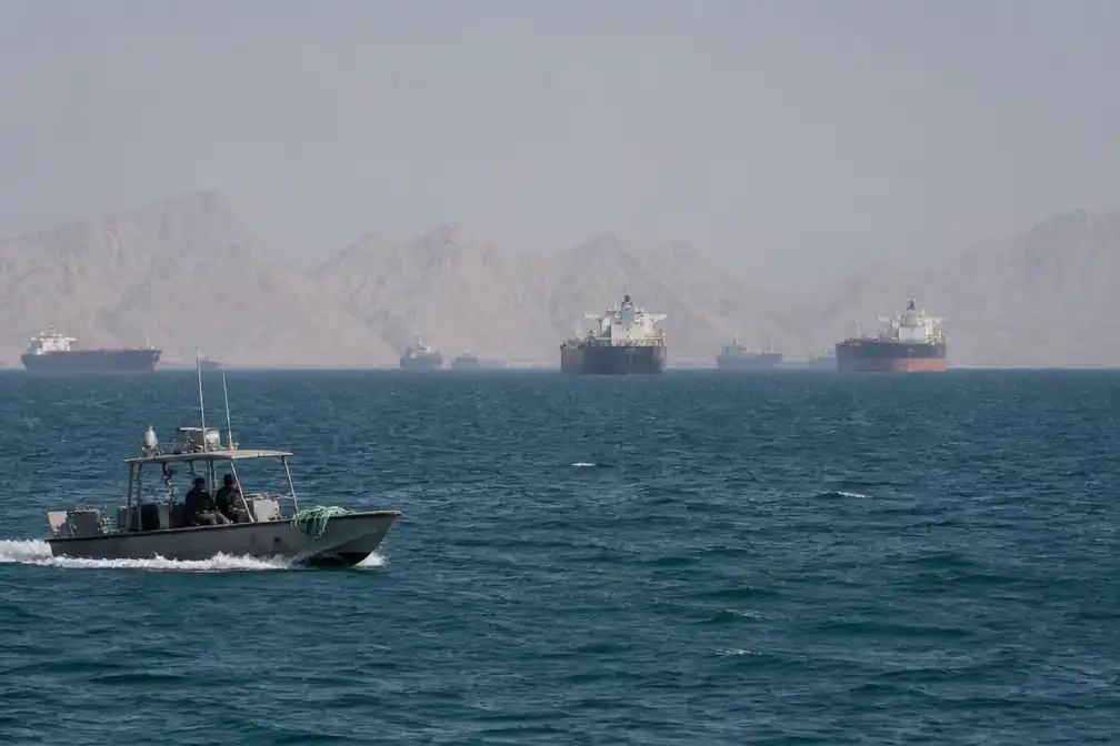 Iran en Oman dicht bij heropening Straat van Hormuz, zegt Teheran