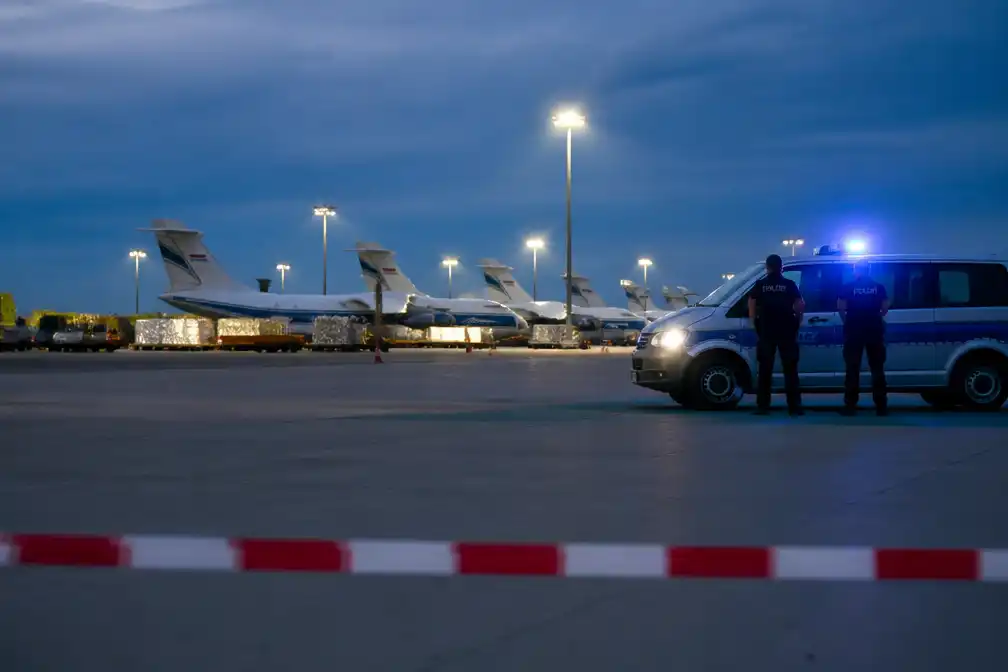 Dronebom Leipzig: buschauffeur grijpt op tijd in, minister spreekt van escalatie