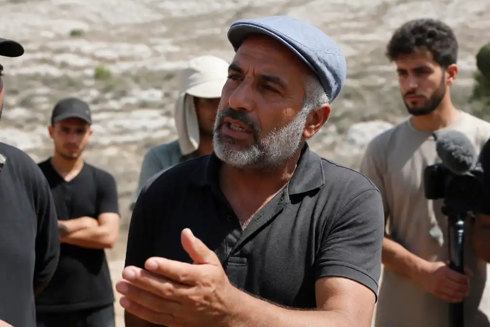 Israël klaagt kolonist aan voor dood Palestijnse activist Hathaleen