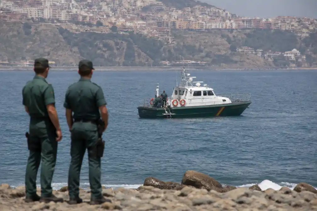 Jonge migrant komt om bij paragliderpoging Spaanse enclave Ceuta te bereiken