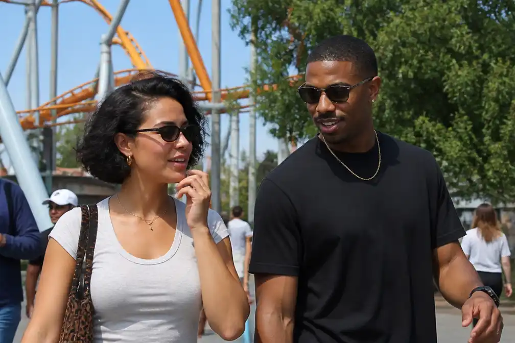 Raye en Michael B. Jordan samen bij Six Flags, fans vermoeden date