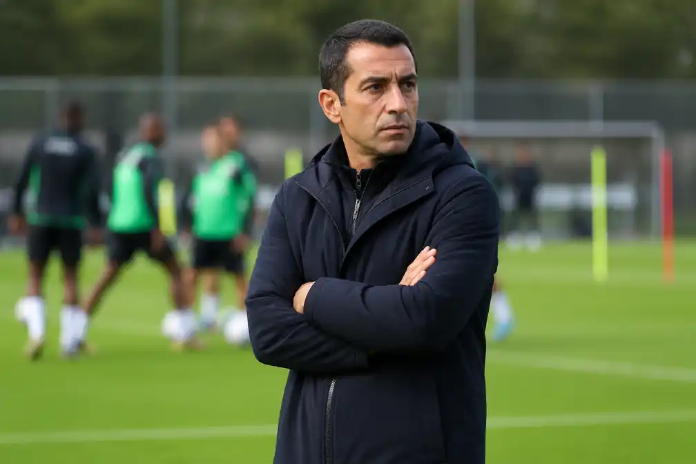 Van Bronckhorst: goede voorbereiding telt pas bij zege op Sparta