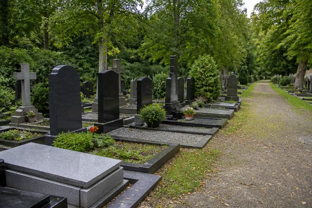 OM: twee extra verdachten in onderzoek grafroof Den Haag