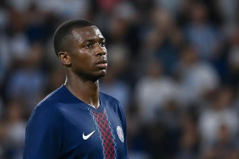 PSG-verdediger Willian Pacho vertelt over depressie en zelfmoordgedachten na overlijden moeder