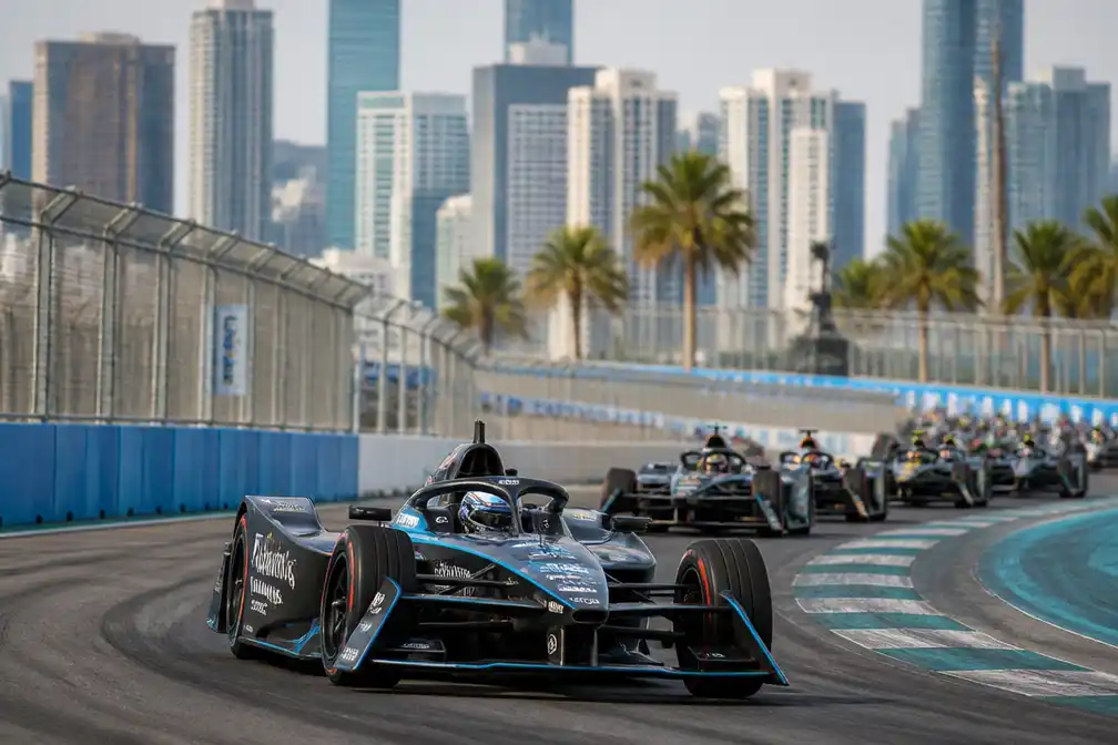 Disney+ verwerft wereldwijde streamingrechten voor Formule E