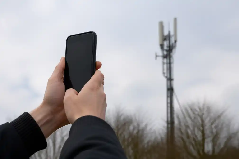 Proximus en Telenet plaatsen twee nieuwe masten in Kortenaken voor beter gsm-bereik