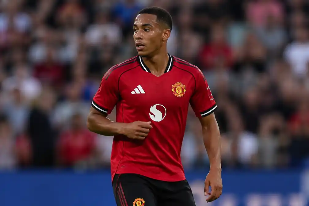 Youri Tielemans: 'Voetbal ruiken' na overstap naar Manchester United