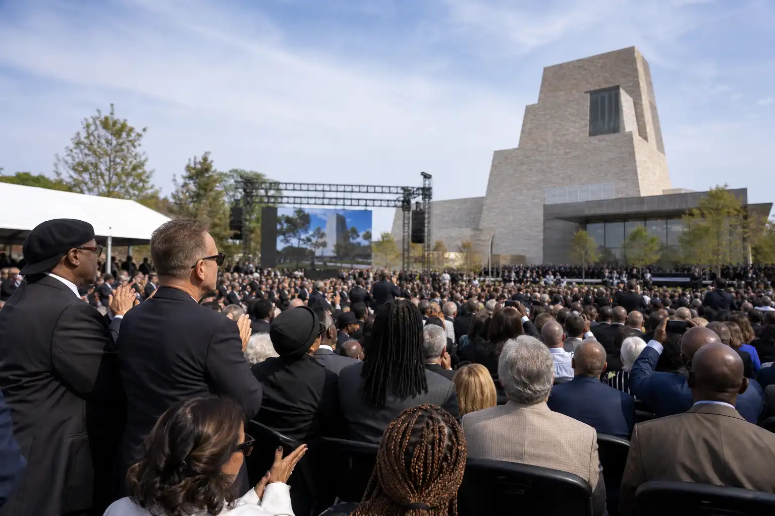 Obama Presidential Center geopend in Chicago met sterrenparade