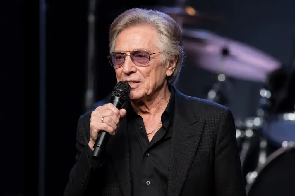 Frankie Valli (92) gaat met pensioen, broer bevestigt op Facebook