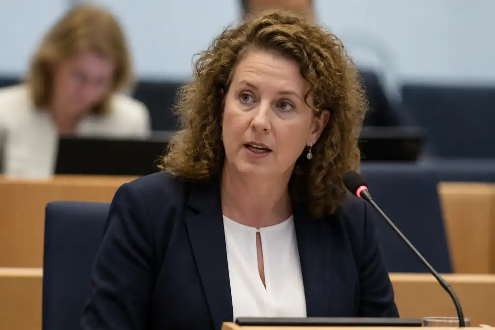Boelema: nog niets onomkeerbaars gebeurd met vergunningen pluimveebedrijven