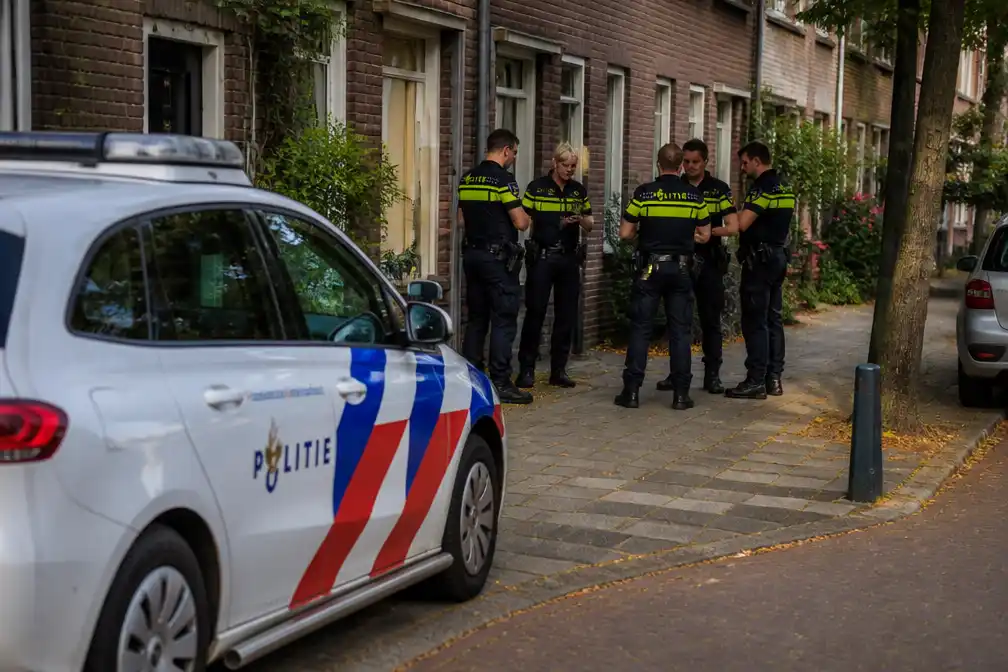 Man overleden na verzet bij aanhouding in woning Nijmegen