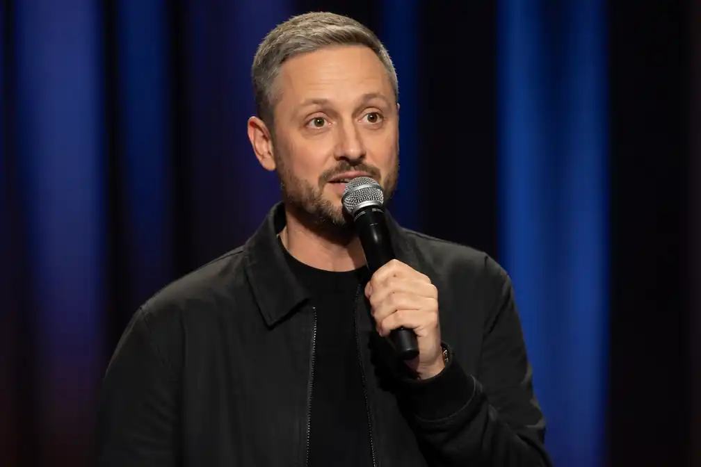 Nate Bargatze verbreekt wereldrecord met 2 miljoen verkochte kaartjes