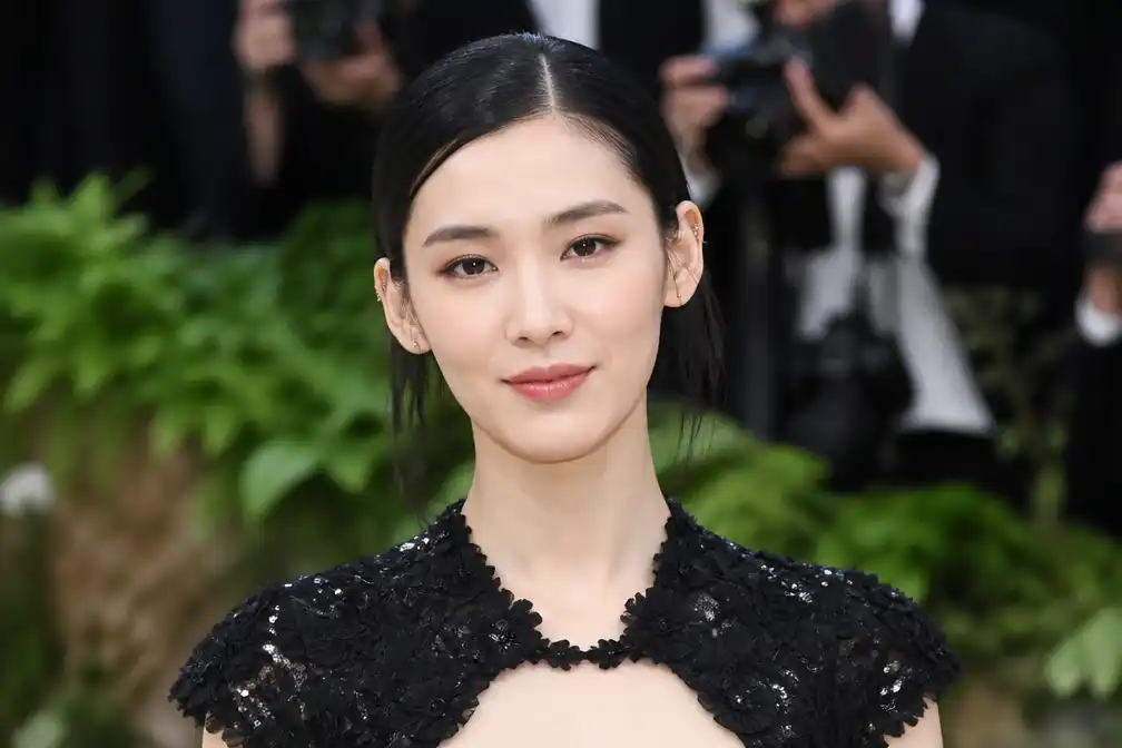 Japanse actrice en model Tao Okamoto bevallen van eerste kindje