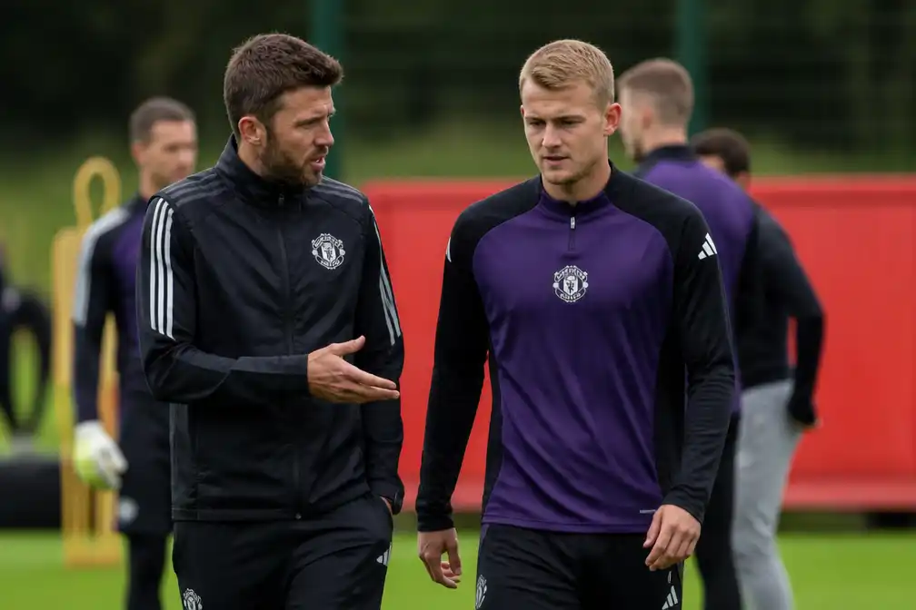 Carrick positief over herstel De Ligt, maar verdediger mist seizoensstart